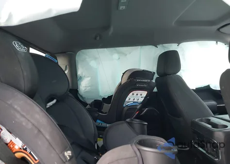 2020 GMC Sierra 1500 Elevation z USA, uszkodzony, nr VIN 3GTU9CED5LG146768